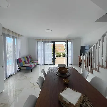 Dreams House 펜션 아데제