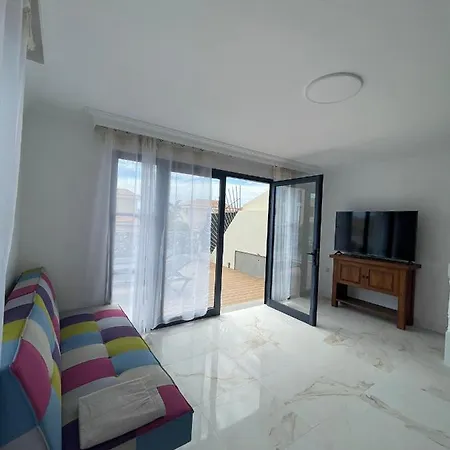 Dreams House 아데제